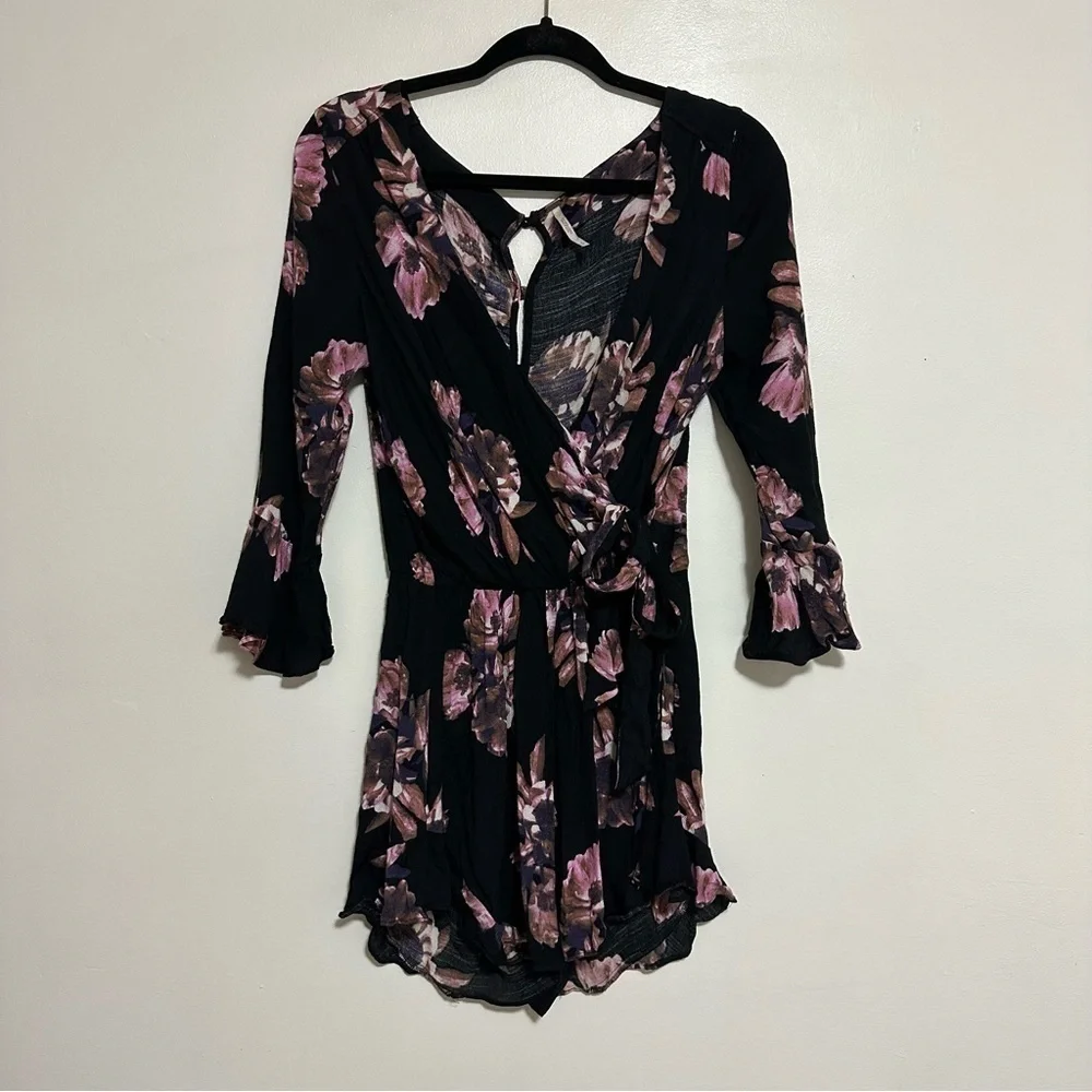 Free People All the Right Ruffles Floral Romper Size Small